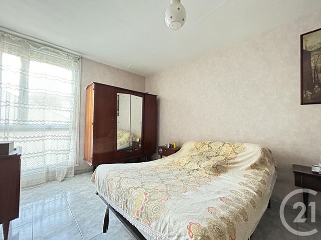 Appartement T4 à vendre - 4 pièces - 94 m2 - Le Bouscat - 33 - AQUITAINE