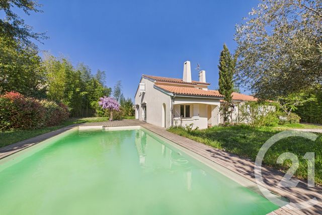 Maison à vendre - 7 pièces - 196,55 m2 - Bruges - 33 - AQUITAINE