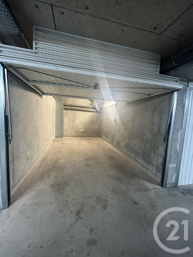 Parking à louer - 15 m2 - Bruges - 33 - AQUITAINE