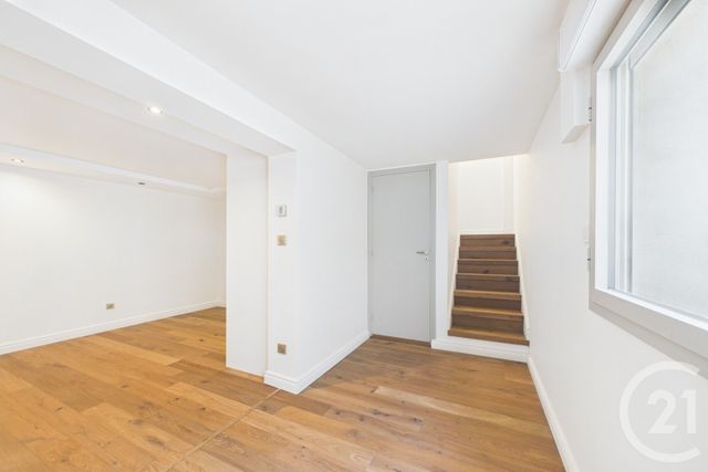 Maison &agrave; louer - 7 pi&egrave;ces - 120,22 m2 - Le Bouscat - 33 - AQUITAINE