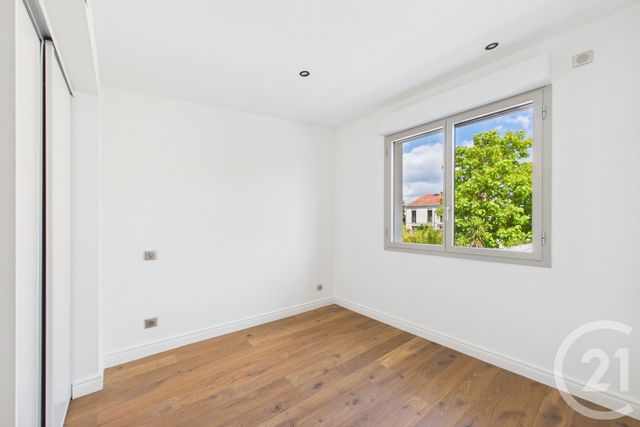 Maison &agrave; louer - 7 pi&egrave;ces - 120,22 m2 - Le Bouscat - 33 - AQUITAINE