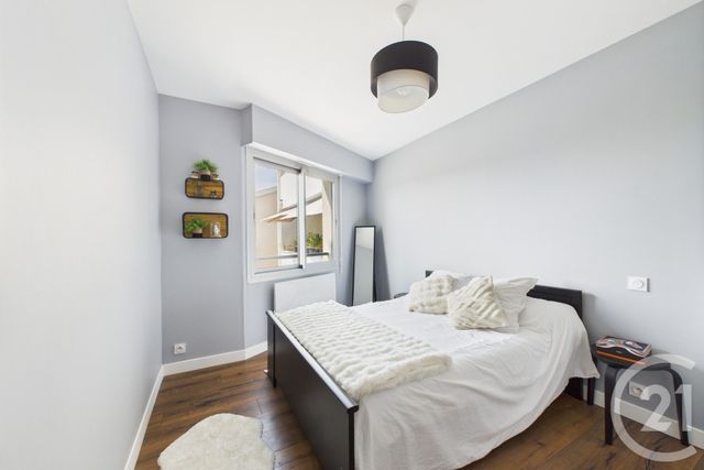 Appartement T3 à louer - 3 pièces - 78,71 m2 - Bordeaux - 33 - AQUITAINE