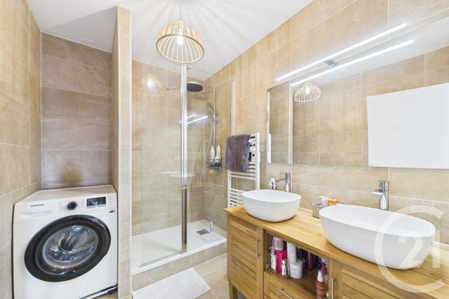 Appartement T3 à louer - 3 pièces - 78,71 m2 - Bordeaux - 33 - AQUITAINE