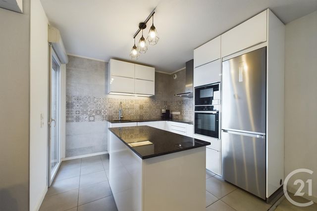 Appartement T4 à louer - 4 pièces - 79,64 m2 - Bordeaux - 33 - AQUITAINE