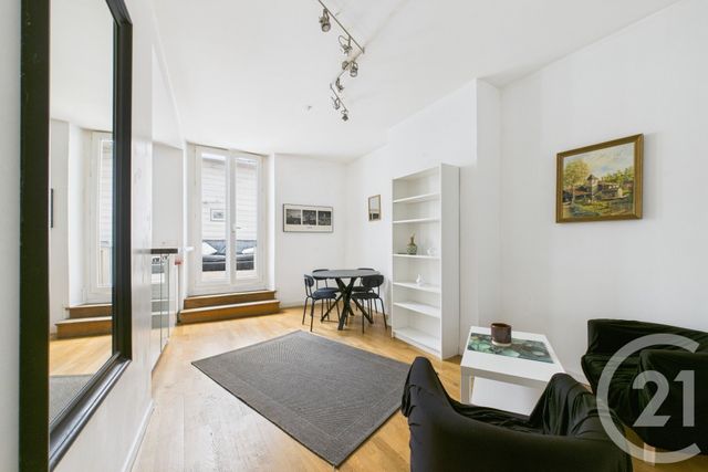 Appartement T3 &agrave; louer - 3 pi&egrave;ces - 69,61 m2 - Bordeaux - 33 - AQUITAINE