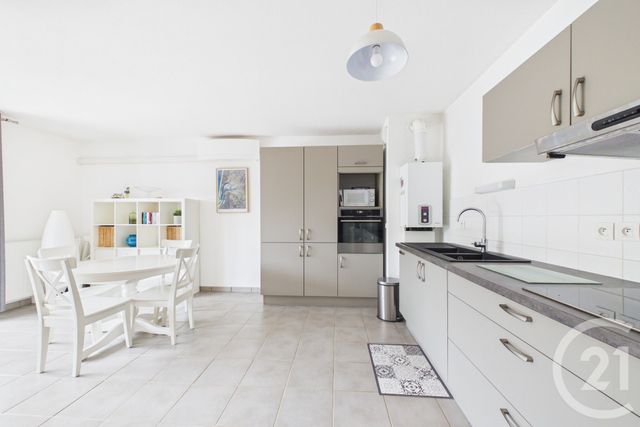 Appartement T3 &agrave; louer - 3 pi&egrave;ces - 61,69 m2 - Lanton - 33 - AQUITAINE