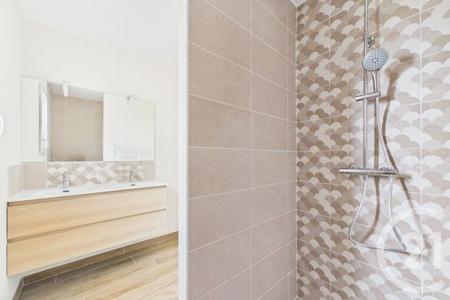 Maison &agrave; louer - 4 pi&egrave;ces - 90,71 m2 - Cadaujac - 33 - AQUITAINE