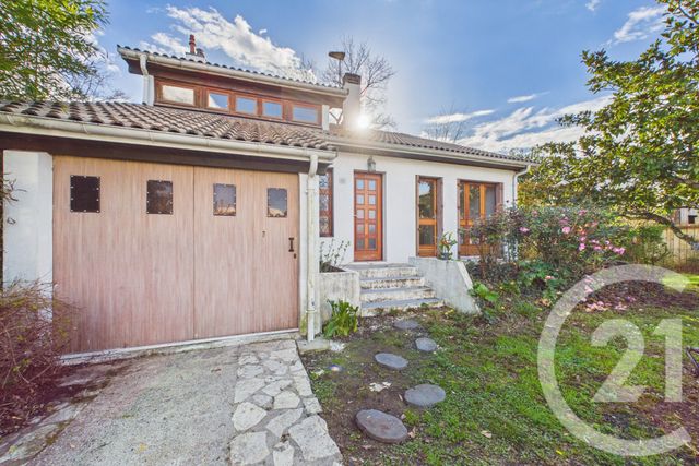 Maison &agrave; louer - 4 pi&egrave;ces - 100,02 m2 - Eysines - 33 - AQUITAINE