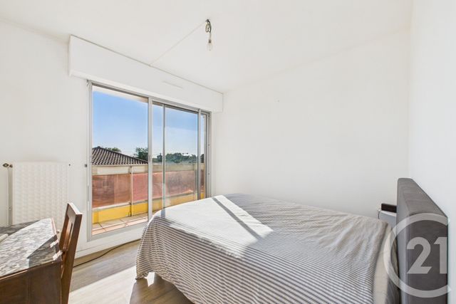 Appartement T3 &agrave; louer - 3 pi&egrave;ces - 77,59 m2 - Bordeaux - 33 - AQUITAINE