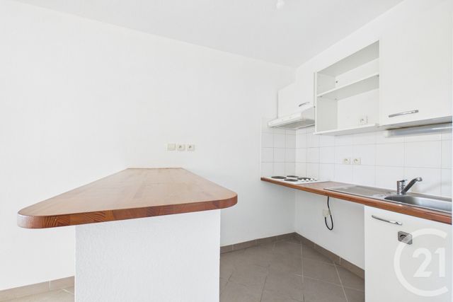 Appartement T3 &agrave; louer - 3 pi&egrave;ces - 53,06 m2 - Le Taillan Medoc - 33 - AQUITAINE