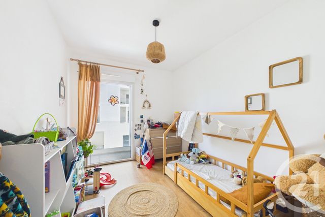 Appartement T3 &agrave; louer - 3 pi&egrave;ces - 67,60 m2 - Le Bouscat - 33 - AQUITAINE