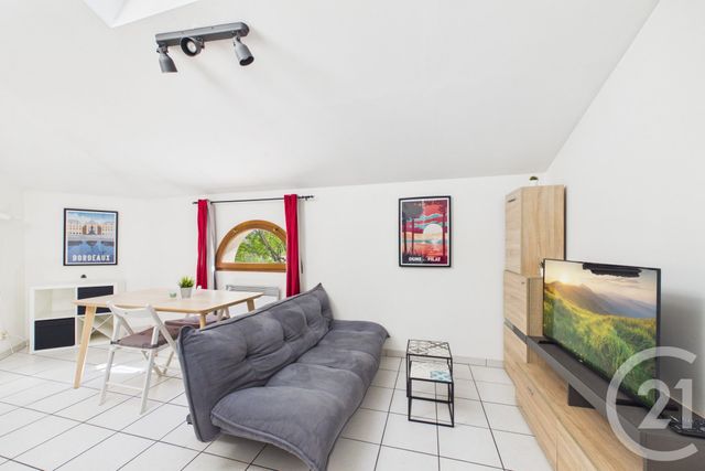 Appartement T2 &agrave; louer - 2 pi&egrave;ces - 35,46 m2 - Le Bouscat - 33 - AQUITAINE
