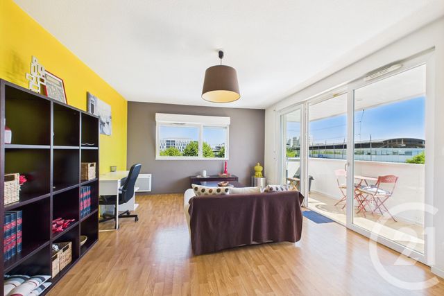 Appartement T3 &agrave; louer - 3 pi&egrave;ces - 65,33 m2 - Bordeaux - 33 - AQUITAINE