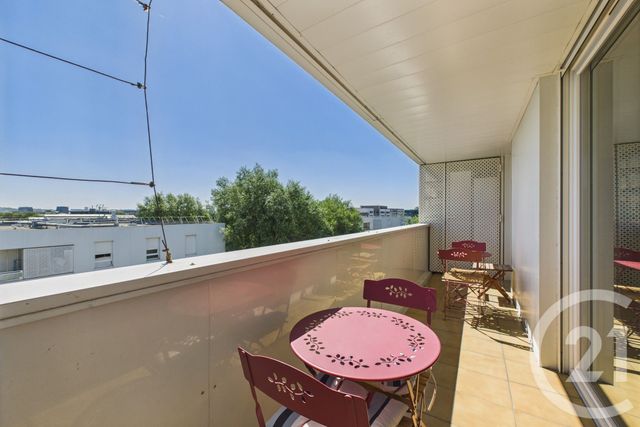 Appartement T3 &agrave; louer - 3 pi&egrave;ces - 65,33 m2 - Bordeaux - 33 - AQUITAINE