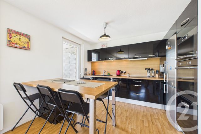 Appartement T3 &agrave; louer - 3 pi&egrave;ces - 65,33 m2 - Bordeaux - 33 - AQUITAINE