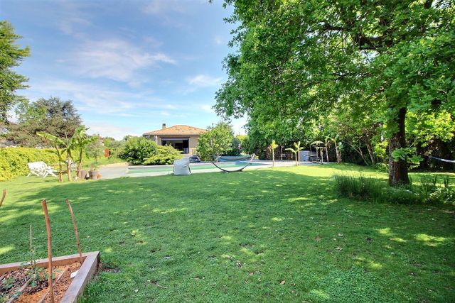 Maison à vendre - 8 pièces - 250 m2 - Eysines - 33 - AQUITAINE