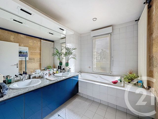 Appartement T5 à vendre - 5 pièces - 125,39 m2 - Bordeaux - 33 - AQUITAINE