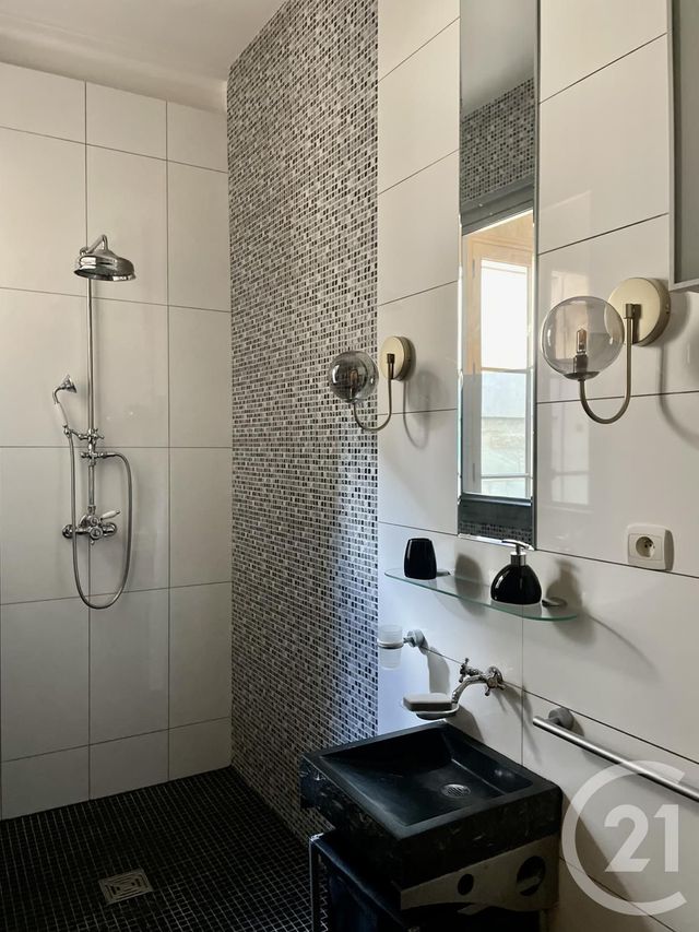 Appartement T2 &agrave; louer - 3 pi&egrave;ces - 71,04 m2 - Bordeaux - 33 - AQUITAINE