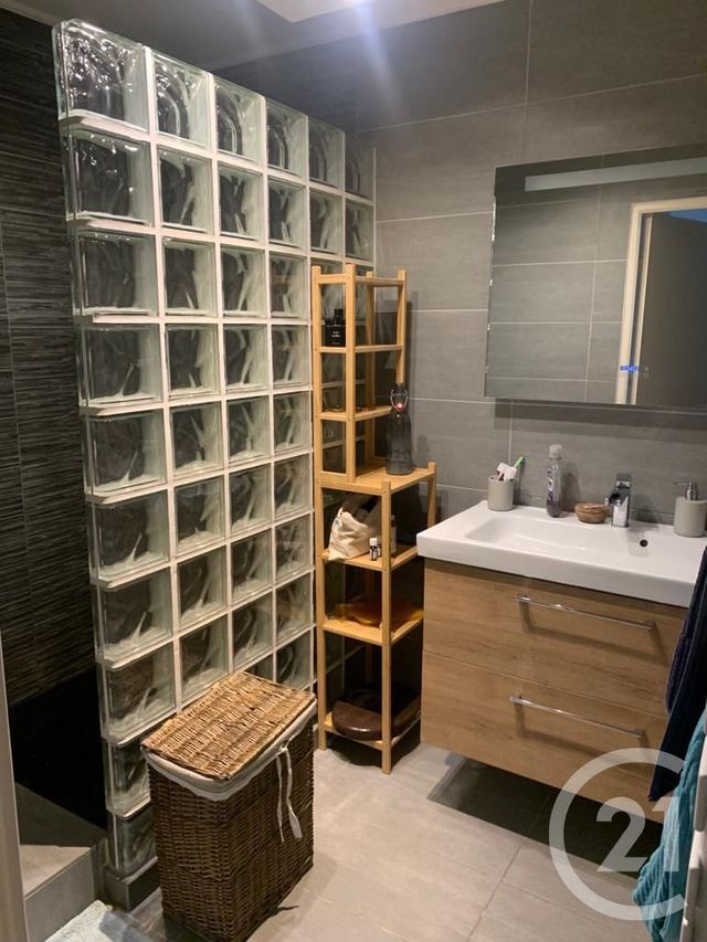 Appartement &agrave; louer - 3 pi&egrave;ces - 67,13 m2 - Bordeaux - 33 - AQUITAINE