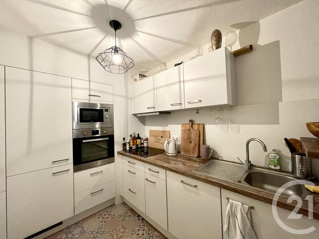 Appartement &agrave; louer - 2 pi&egrave;ces - 56,05 m2 - Bordeaux - 33 - AQUITAINE