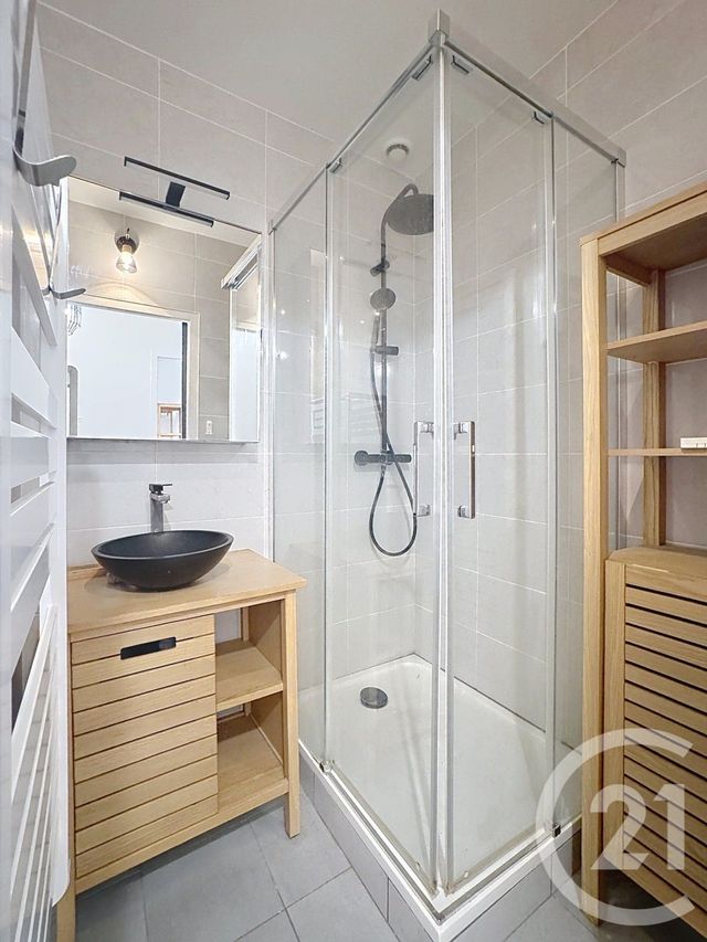 Appartement &agrave; louer - 3 pi&egrave;ces - 53,02 m2 - Bordeaux - 33 - AQUITAINE