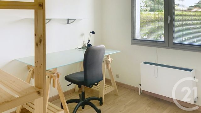 Maison &agrave; louer - 5 pi&egrave;ces - 106 m2 - Cestas - 33 - AQUITAINE