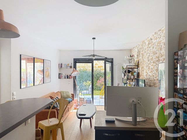Appartement T2 &agrave; louer - 2 pi&egrave;ces - 47,07 m2 - Bordeaux - 33 - AQUITAINE
