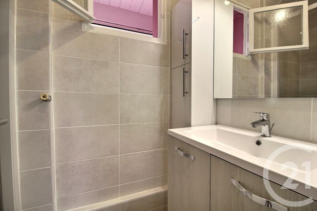 Appartement &agrave; louer - 4 pi&egrave;ces - 67,56 m2 - Pessac - 33 - AQUITAINE