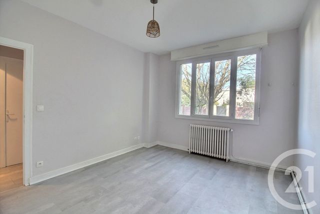Maison &agrave; louer - 3 pi&egrave;ces - 85 m2 - Pessac - 33 - AQUITAINE