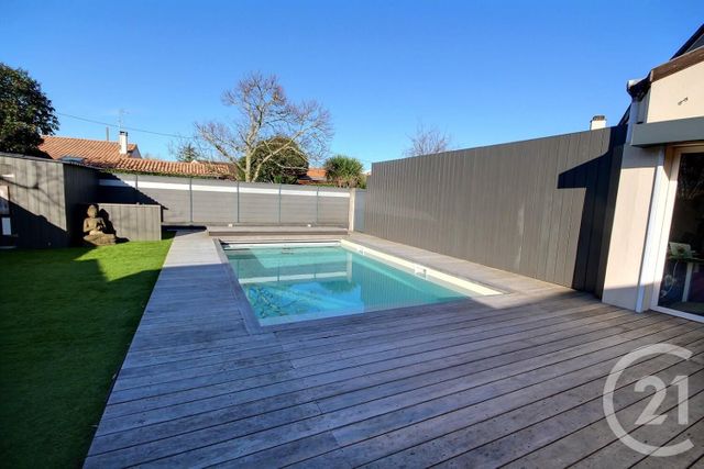 Maison &agrave; louer - 7 pi&egrave;ces - 191,65 m2 - Merignac - 33 - AQUITAINE
