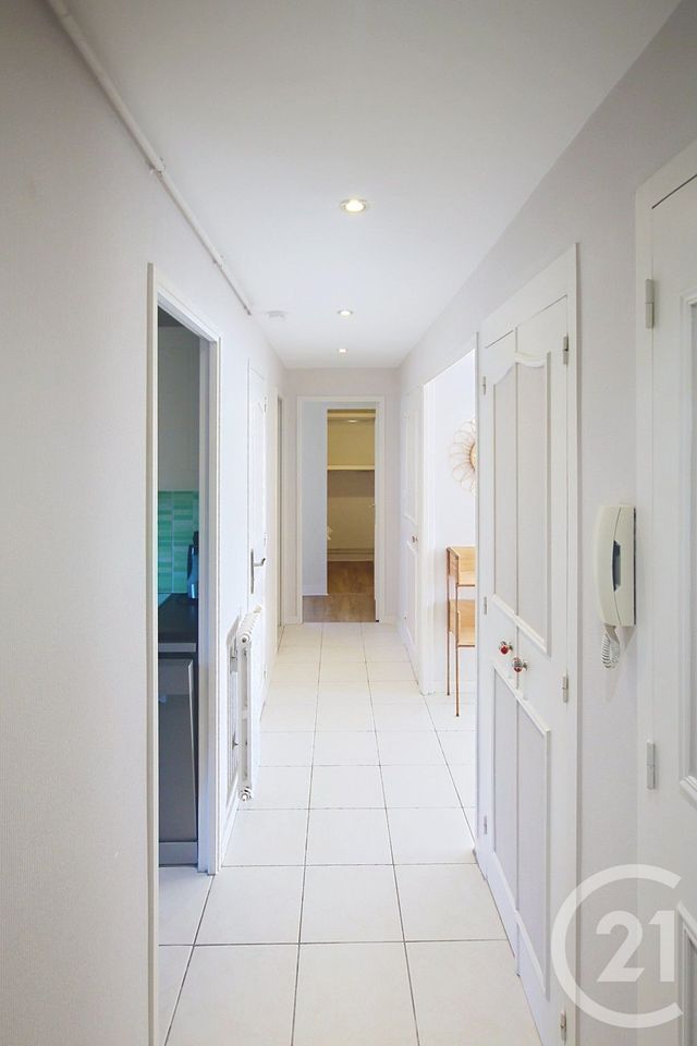 Appartement &agrave; louer - 4 pi&egrave;ces - 69 m2 - Bordeaux - 33 - AQUITAINE