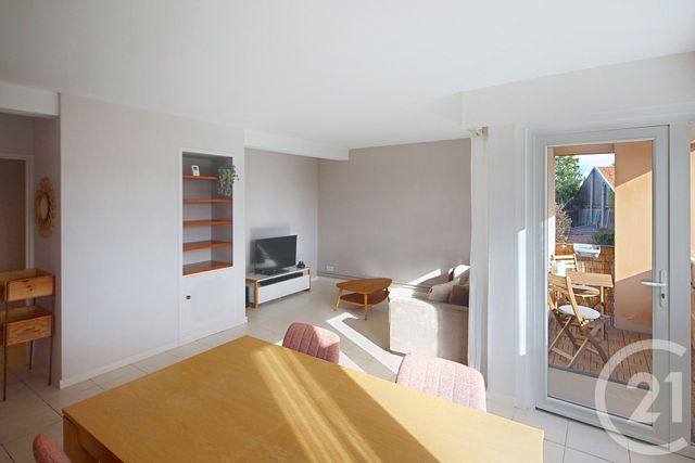 Appartement &agrave; louer - 4 pi&egrave;ces - 69 m2 - Bordeaux - 33 - AQUITAINE