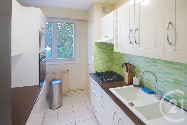 Appartement &agrave; louer - 4 pi&egrave;ces - 69 m2 - Bordeaux - 33 - AQUITAINE