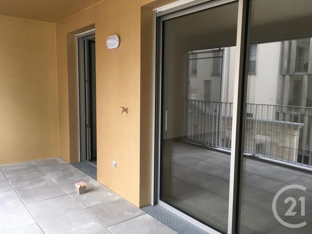 Appartement &agrave; louer - 3 pi&egrave;ces - 63,20 m2 - Bordeaux - 33 - AQUITAINE