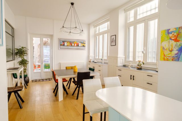 Appartement T4 à vendre - 6 pièces - 136 m2 - La Rochelle - 17 - POITOU-CHARENTES