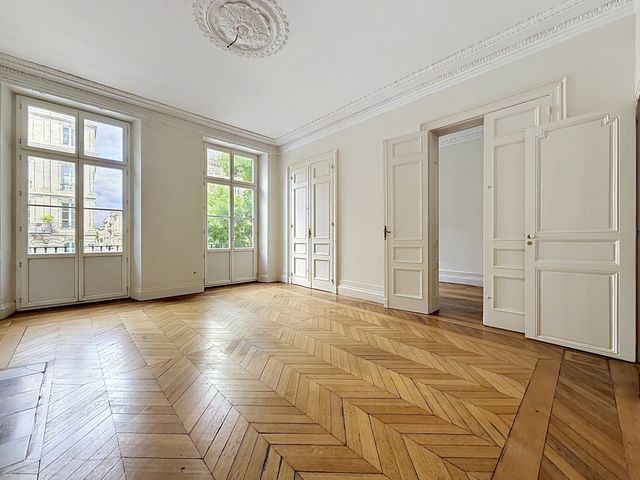 Appartement T4 &agrave; louer - 4 pi&egrave;ces - 104 m2 - Bordeaux - 33 - AQUITAINE