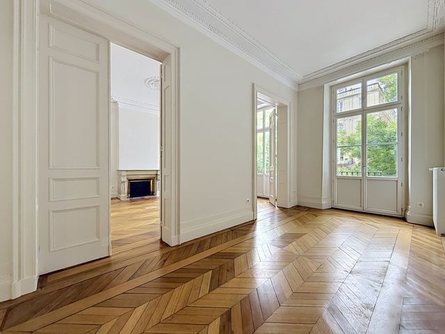 Appartement T4 &agrave; louer - 4 pi&egrave;ces - 104 m2 - Bordeaux - 33 - AQUITAINE